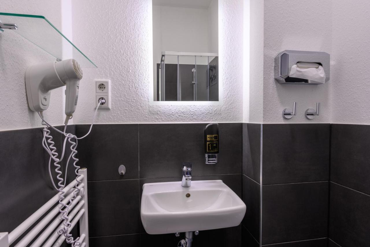 Royale Apartaments Central City Köln Exteriör bild